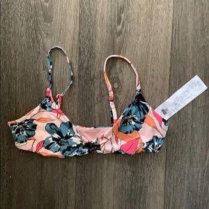 Billabong Bikini Top, size M